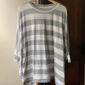 La Miel Dolman Poncho Top